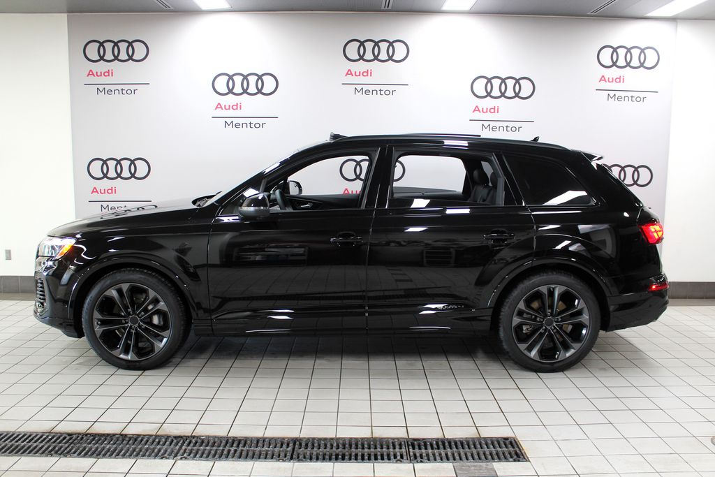 Thumbnail: 2026 Audi Q7 - 3