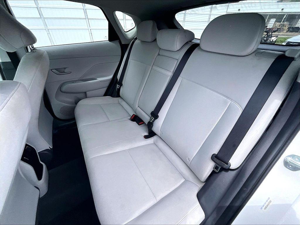 2025 Hyundai Kona — photo 15