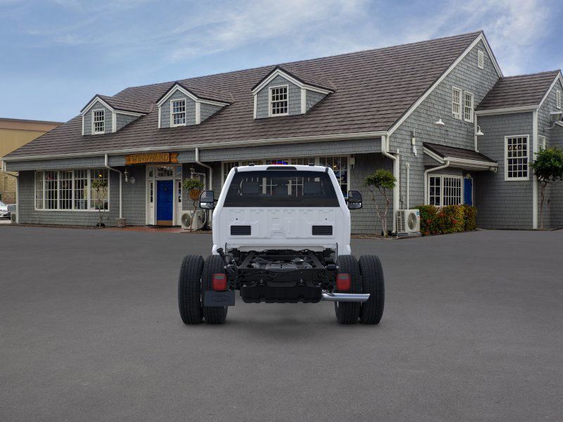 New 2025 White Ford XL image 5