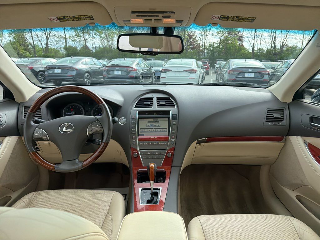 Thumbnail: 2012 Lexus ES - 12