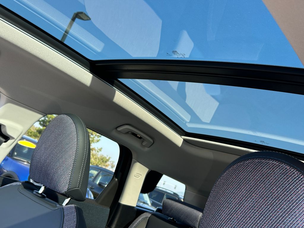 Thumbnail: 2025 MINI Cooper Countryman - 16