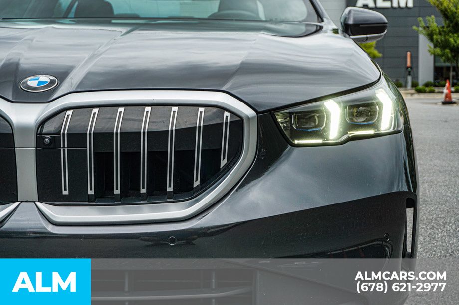 Used 2025 Gray BMW 530i image 12