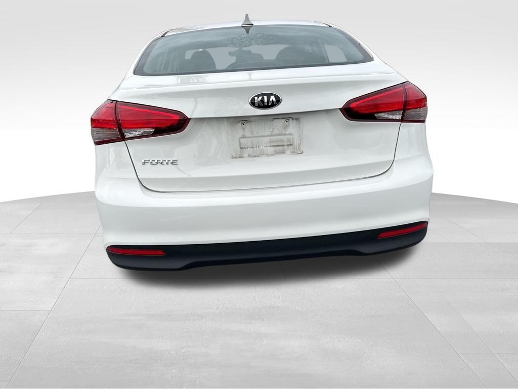 2017 Kia Forte LX 7