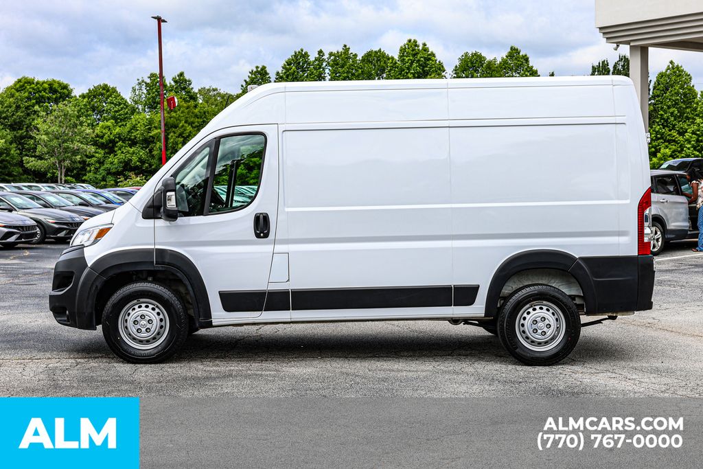 Used 2025 White Ram High Roof/ MT Certified image 9