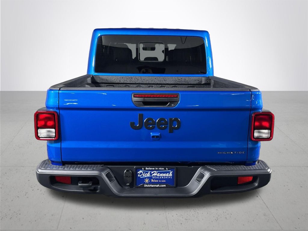 2025 Jeep Gladiator Sport