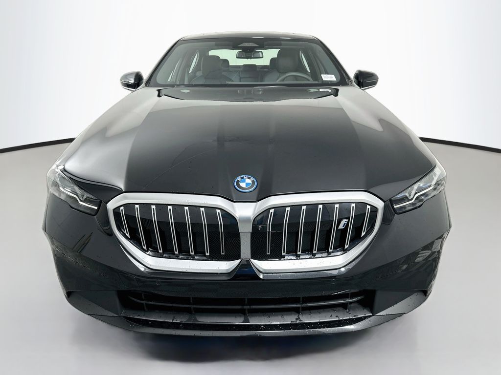 Thumbnail: 2026 BMW i5 - 2
