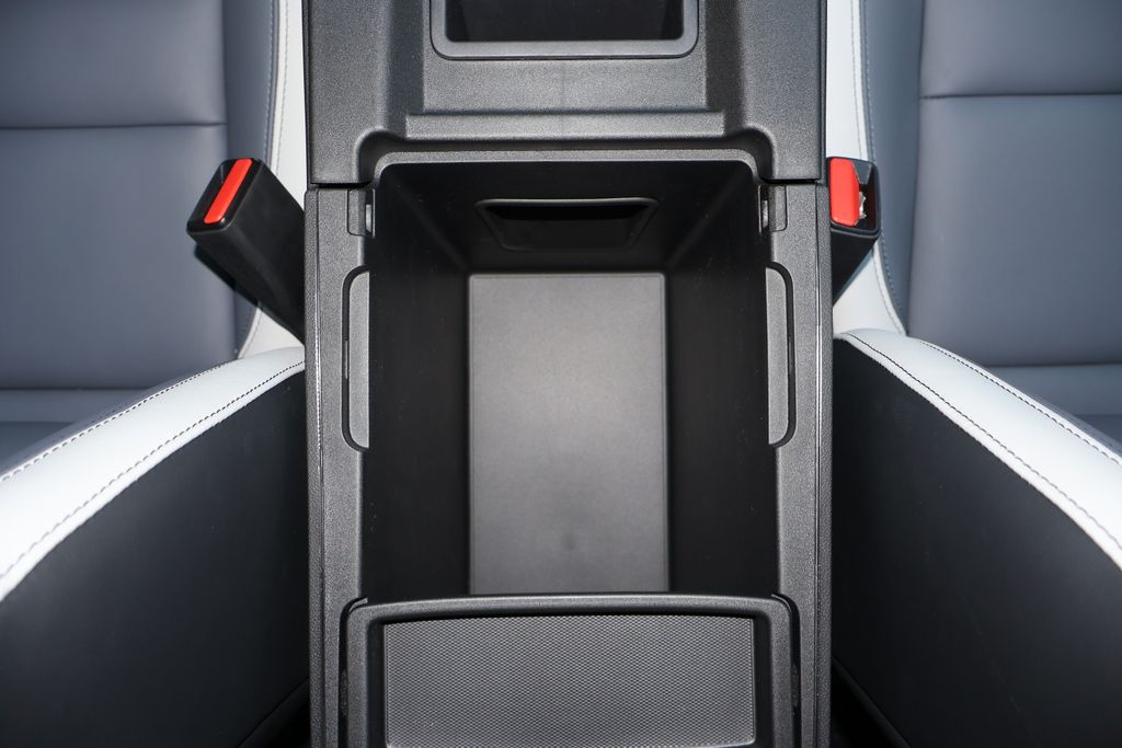 Thumbnail: 2025 Honda Prologue - 28
