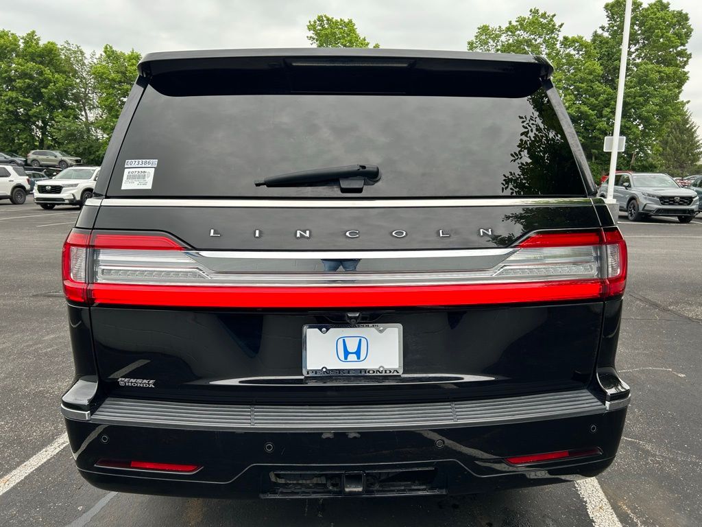 Thumbnail: 2020 Lincoln Navigator - 4