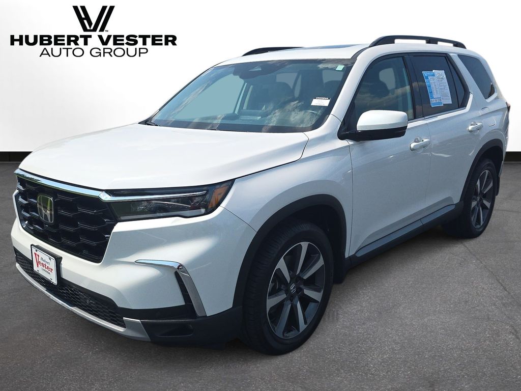 Used 2025 Honda Pilot SUV
