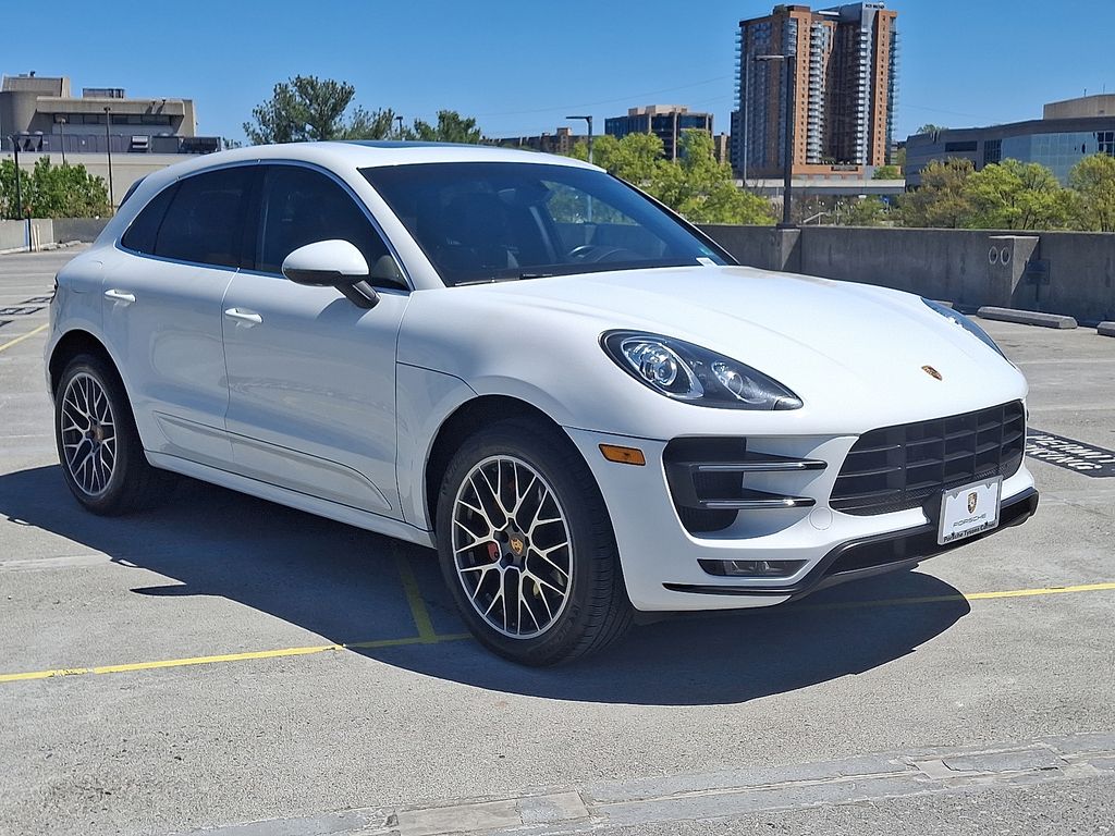 2015 Porsche Macan Turbo 7