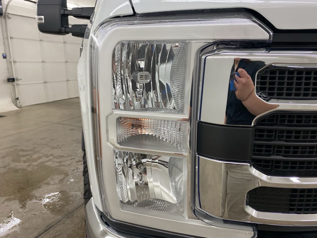 2025 Ford F-250SD XLT photo