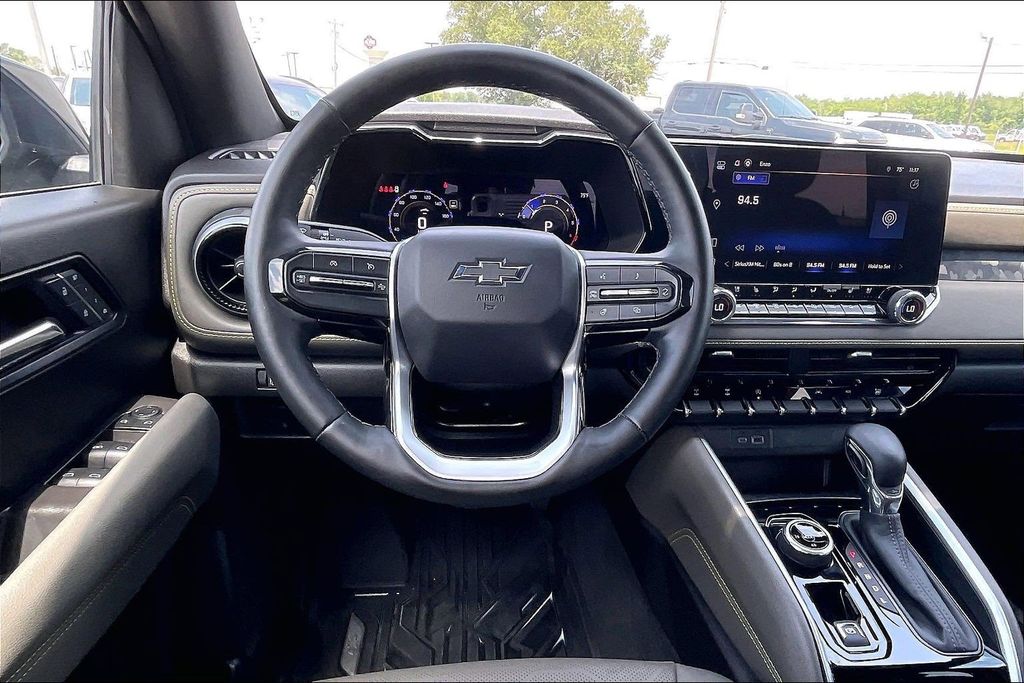 Used 2025 Chevrolet Colorado ZR2 4D Crew Cab