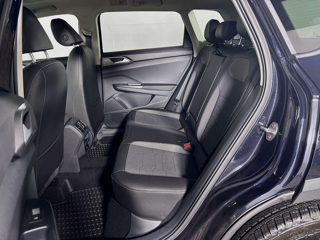 2025 Volkswagen Taos 1.5T SE Black