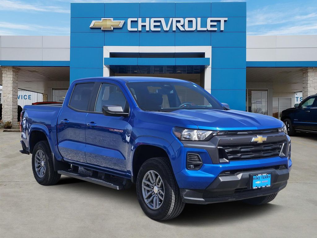 2024 Chevrolet Colorado LT Crew Cab RWD