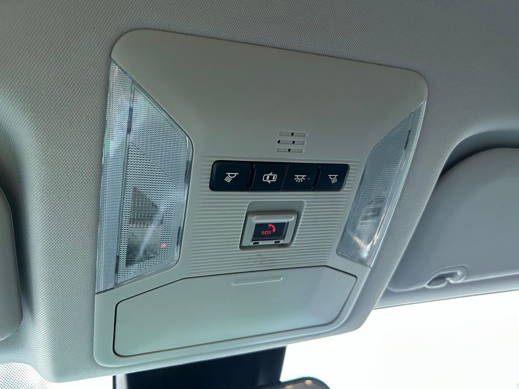 Thumbnail: 2020 Toyota RAV4 - 27