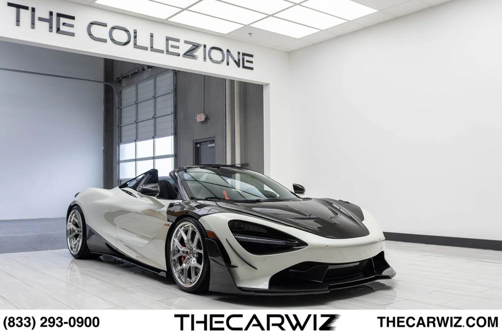 Ice White 2024 McLaren 750S Convertible Rear-Wheel Drive 7-Speed Automatic