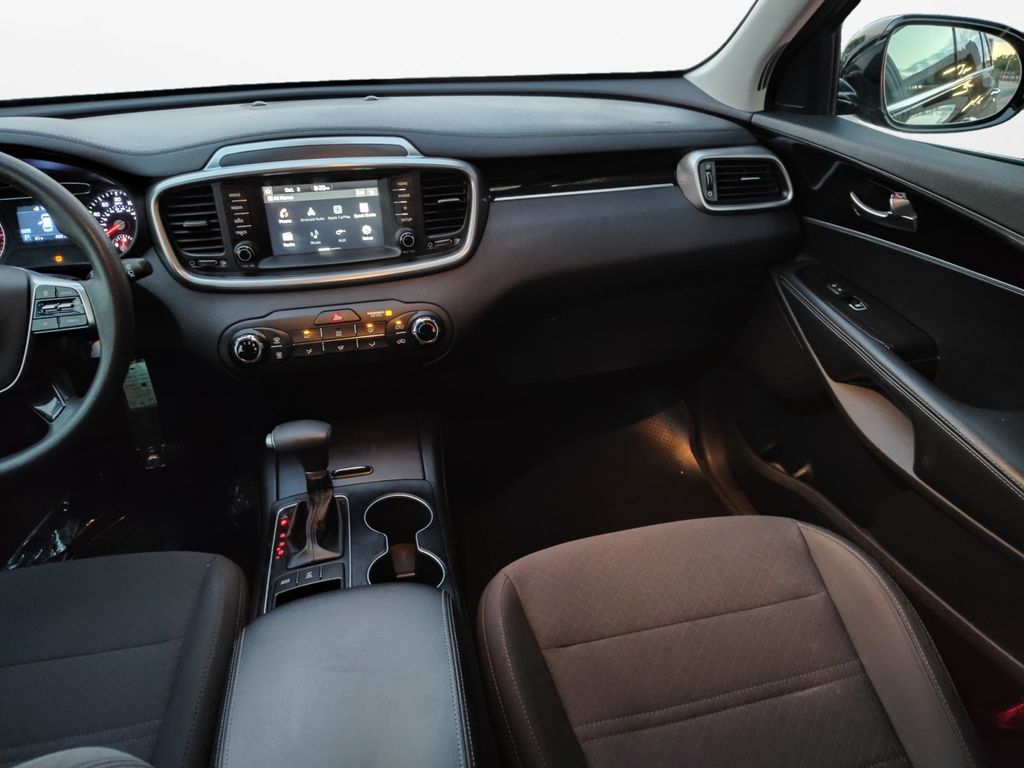 Used Car 2020 Kia Sorento  Lx For Sale Under $20,000 In Austin, Texas