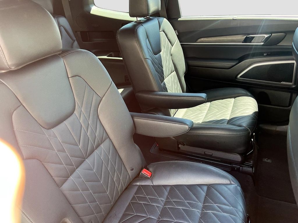 Used 2023 Gray Kia EX X-Line image 31