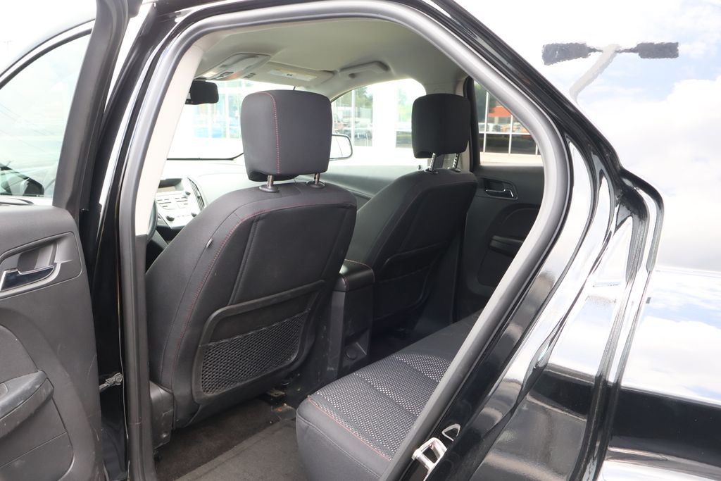 Thumbnail: 2011 Chevrolet Equinox - 30