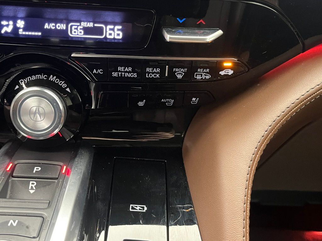 Thumbnail: 2022 Acura MDX - 20