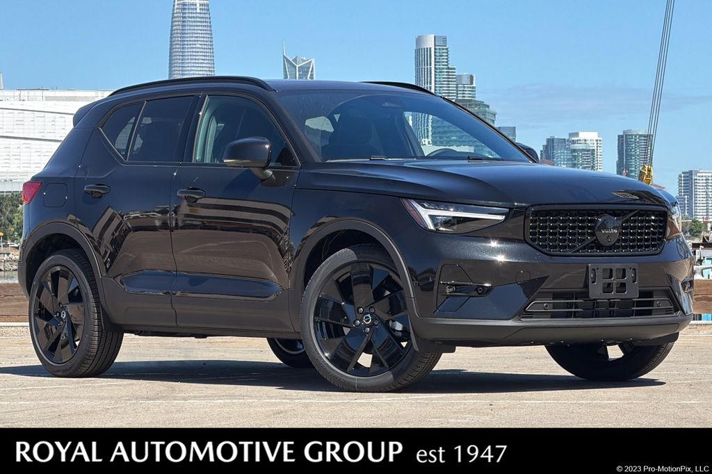 Onyx Black 2026 Volvo XC40 B5 Ultra Black Edition AWD SUV / Crossover All-Wheel Drive Automatic