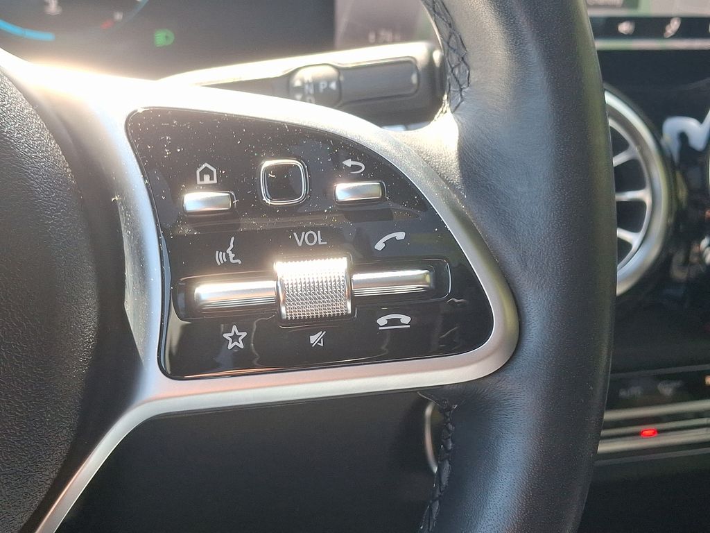 2020 Mercedes-Benz GLB 250 23