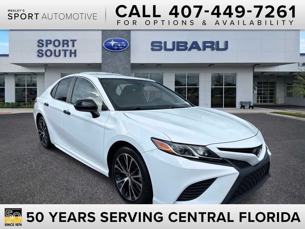 Super White 2020 Toyota Camry Sedan Front-Wheel Drive 8-Speed Automatic