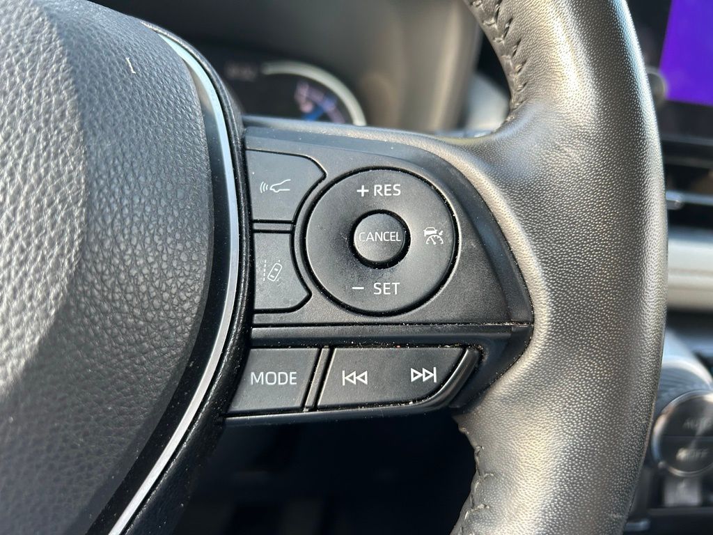 Thumbnail: 2023 Toyota RAV4 - 20