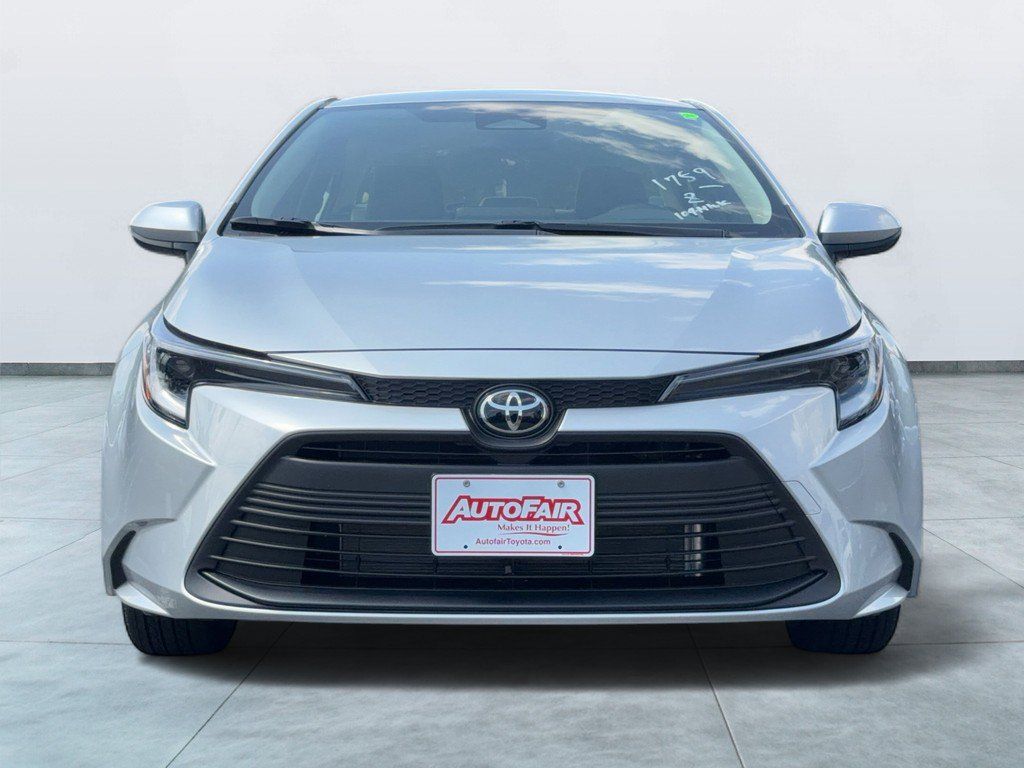 2026 Toyota Corolla Hybrid Plata (Classic Silver Metallic) Sedán Tracción en las cuatro ruedas Transmisión variable continua