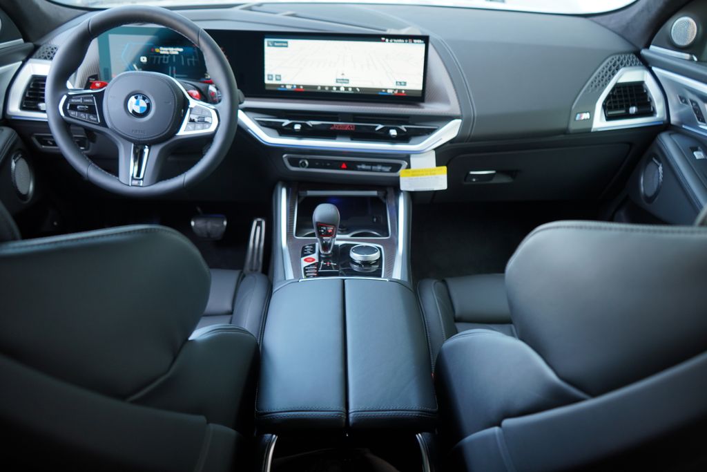 Thumbnail: 2026 BMW XM - 15