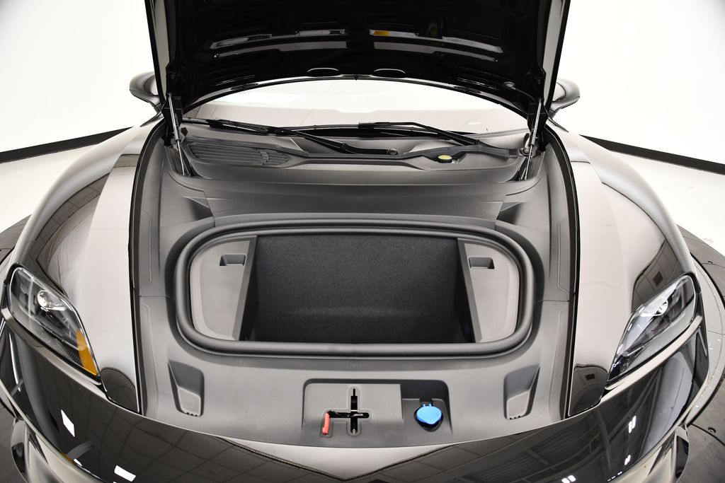 Thumbnail: 2025 Porsche Taycan - 14