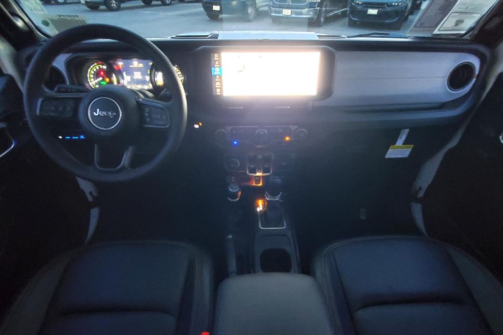 2025 Jeep Wrangler 4xe Willys 4XE - Photo 15