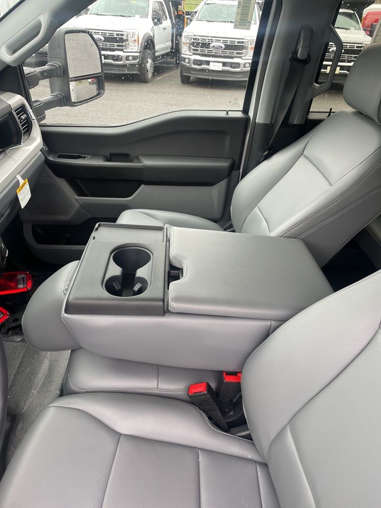 2026 Ford F-550 Chassis XL