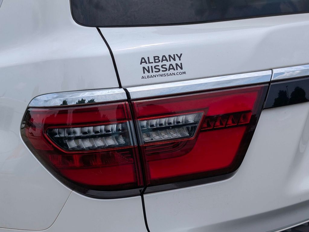 2023 Nissan Armada SL - Photo 10