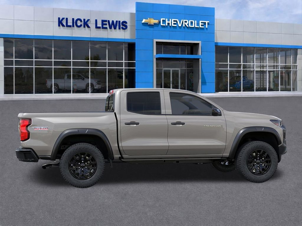 2026 Chevrolet Colorado Trail Boss White at Klick Lewis Buick Chevrolet