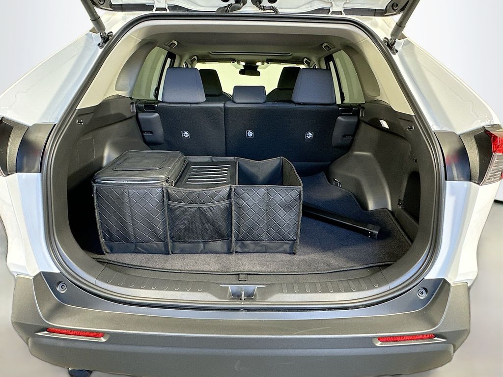 Thumbnail: 2025 Toyota RAV4 - 26