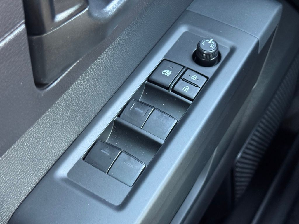 2026 Toyota Tundra SR CrewMax photo 16