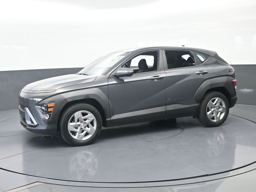 Used 2024 Ecotronic Gray Pearl Hyundai SE image 2