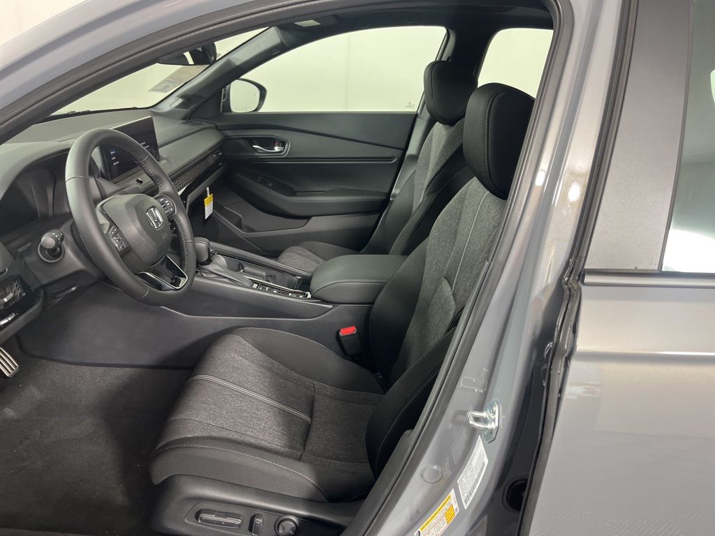 2025 Honda Accord Sport 15
