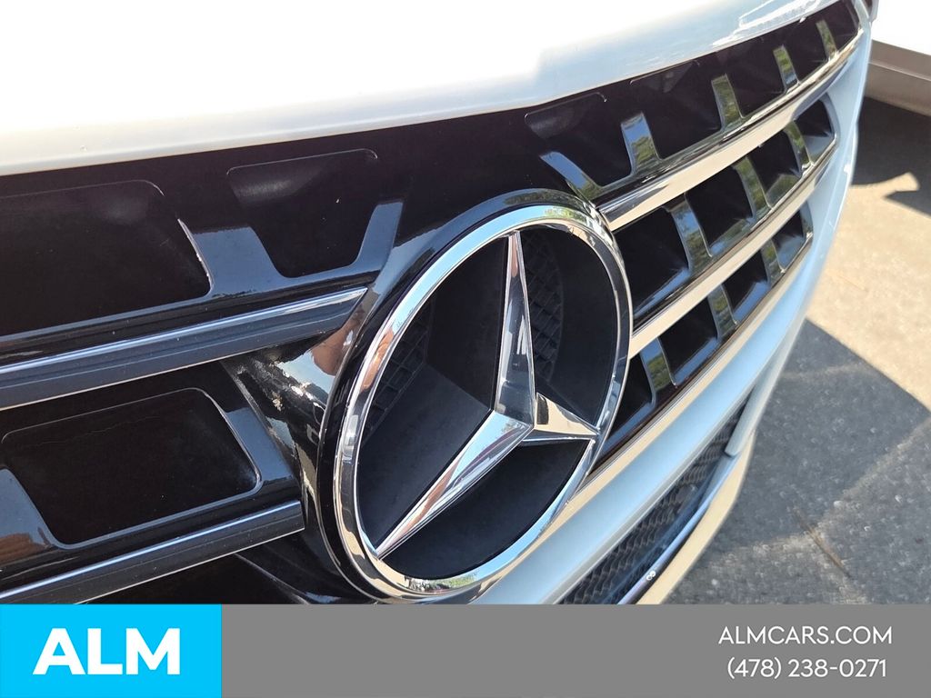 Used 2015  Mercedes-Benz ML 350 image 17