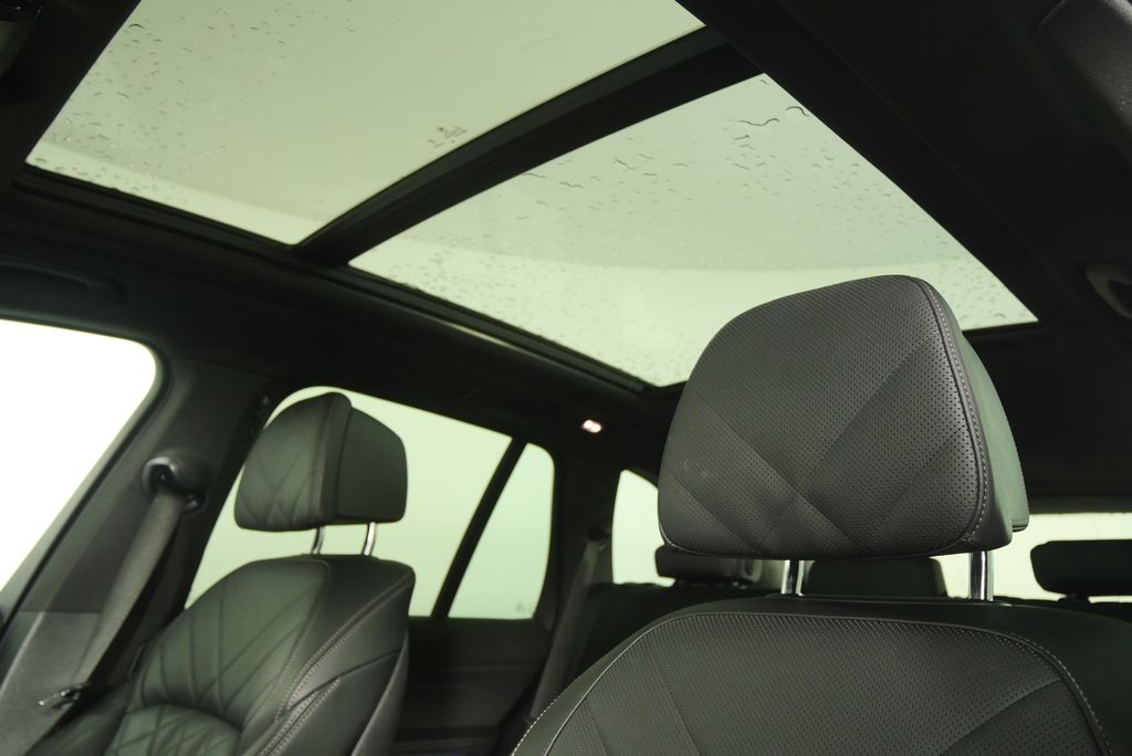 Thumbnail: 2024 BMW X5 - 12