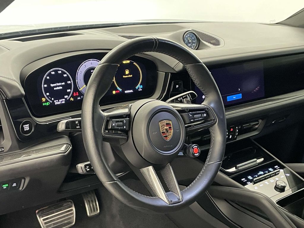 2024 Porsche Cayenne Coupe Turbo GT - 3
