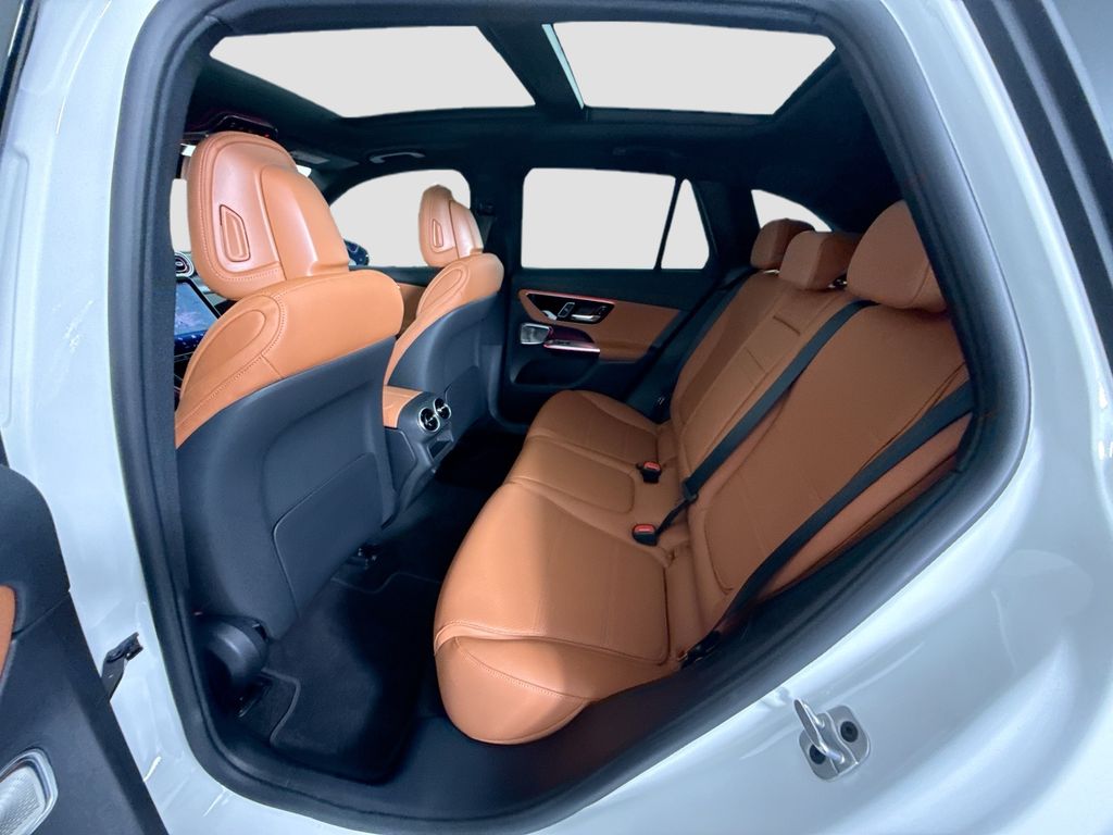 Thumbnail: 2026 Mercedes-Benz GLC - 22