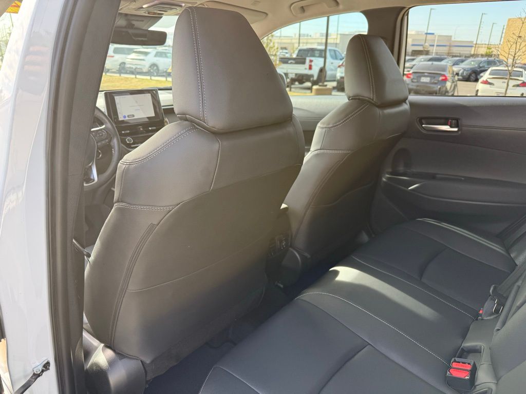 Thumbnail: 2023 Toyota Corolla Cross - 23