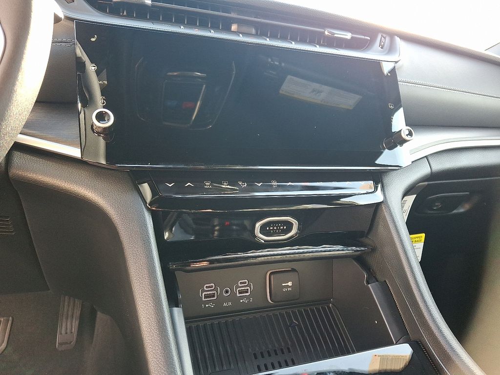 New 2026 Jeep Grand Cherokee SUV