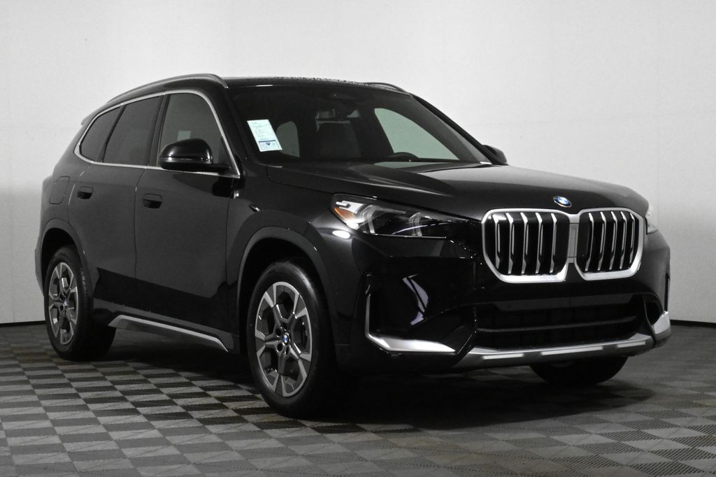 2025 BMW X1 xDrive28i 9