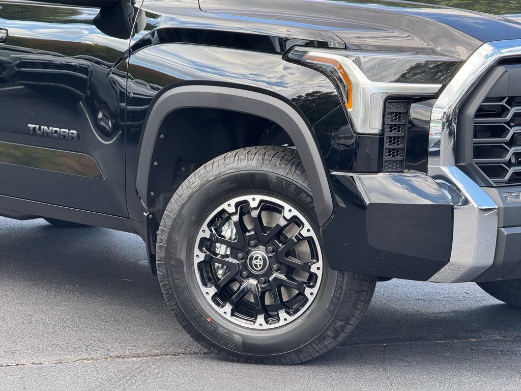 2026 Toyota Tundra SR5 CrewMax photo 3