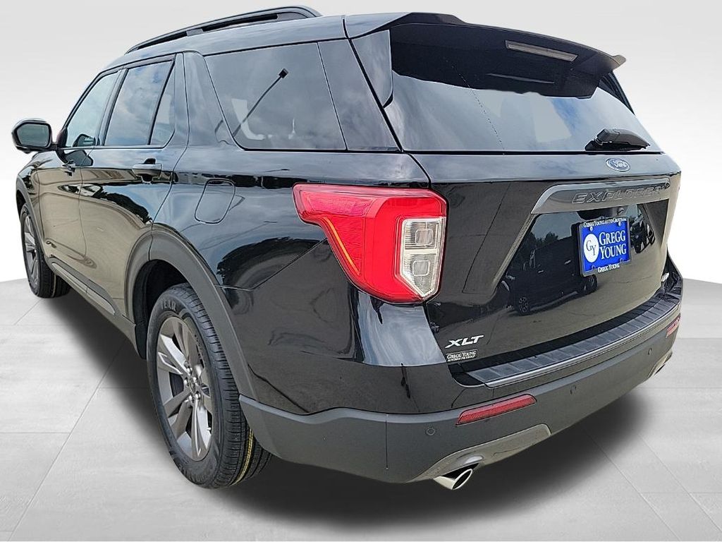 Used 2024 Ford Explorer SUV