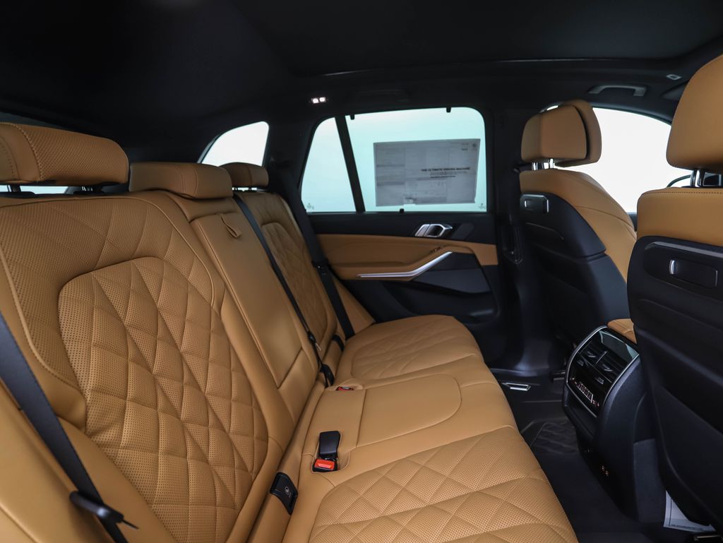 Thumbnail: 2026 BMW X5 - 27