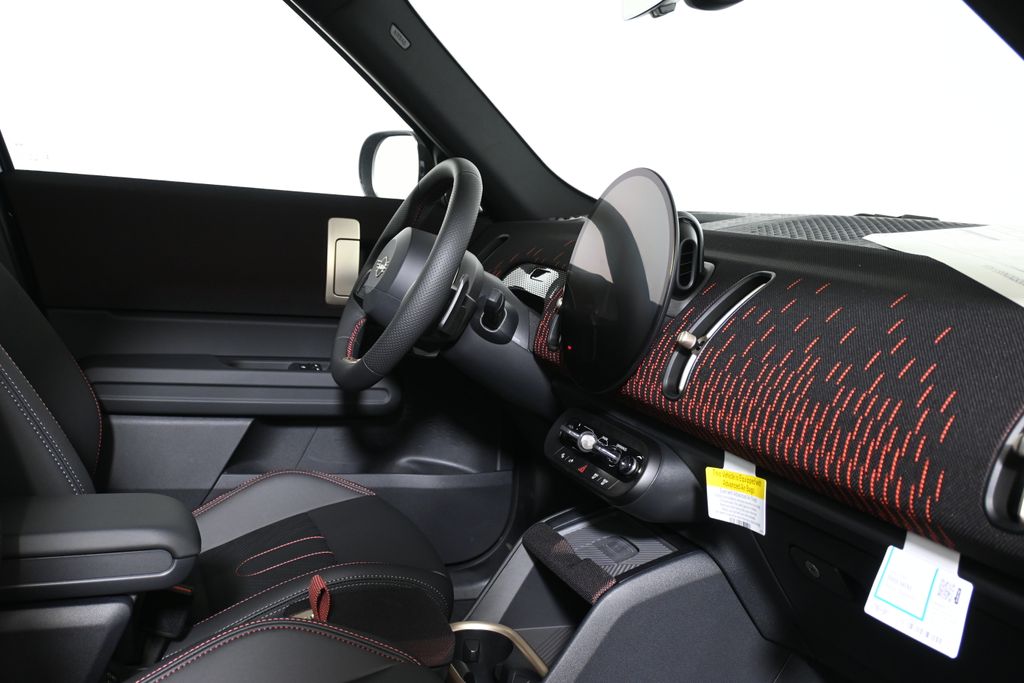 Thumbnail: 2027 MINI Cooper Countryman - 32